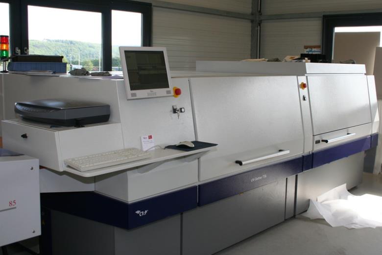 Druckerei Neisius volledige ombouw van een BasysPrint automaat